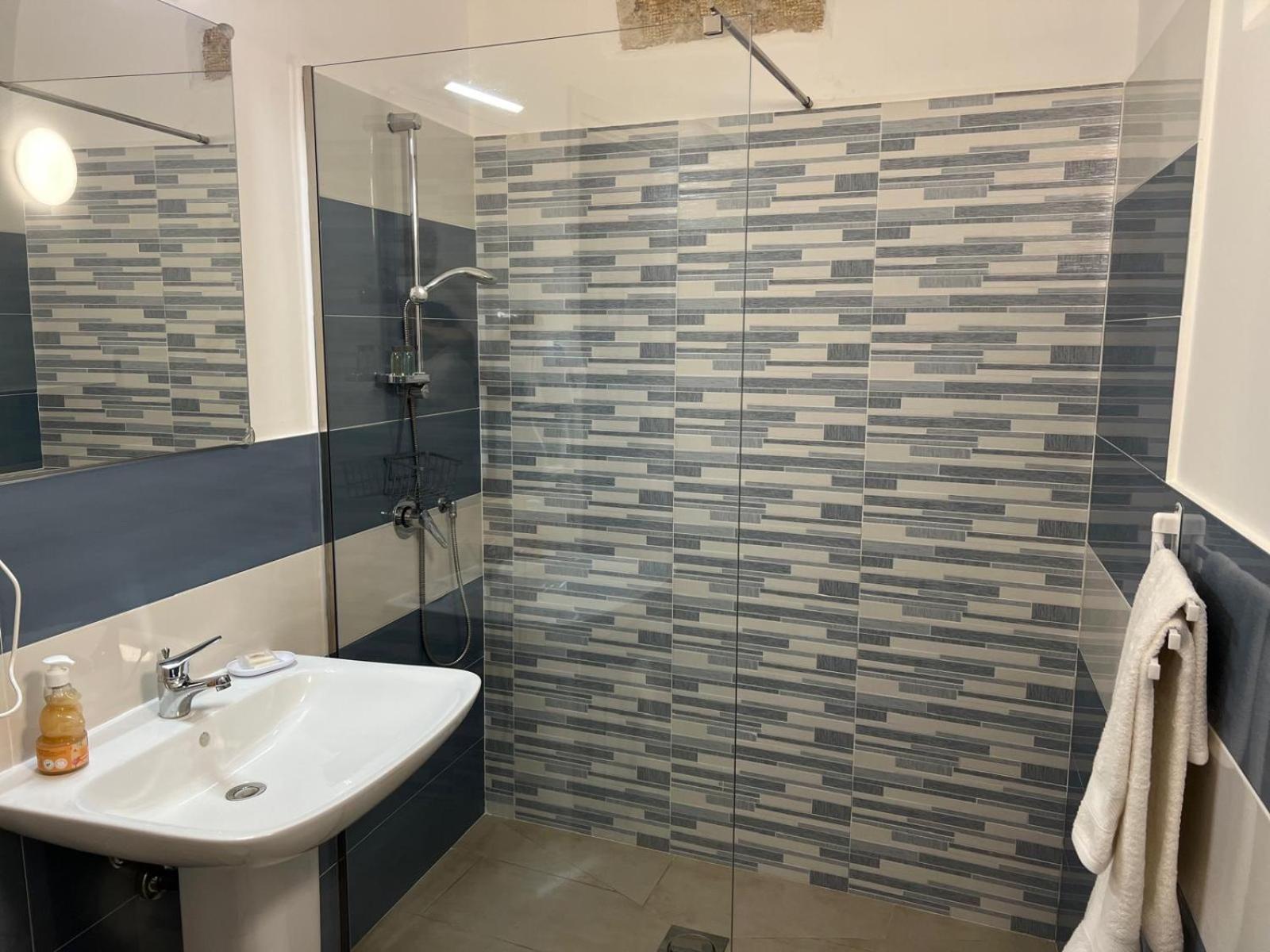 Madre Terra Apartment & Rooms Теразини Екстериор снимка