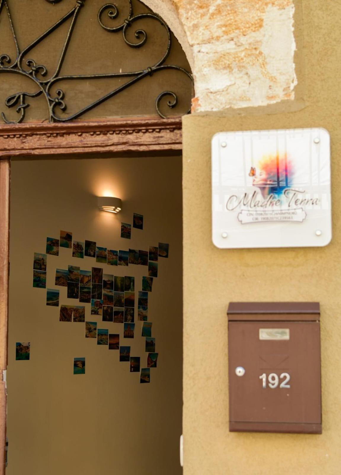 Madre Terra Apartment & Rooms Теразини Екстериор снимка